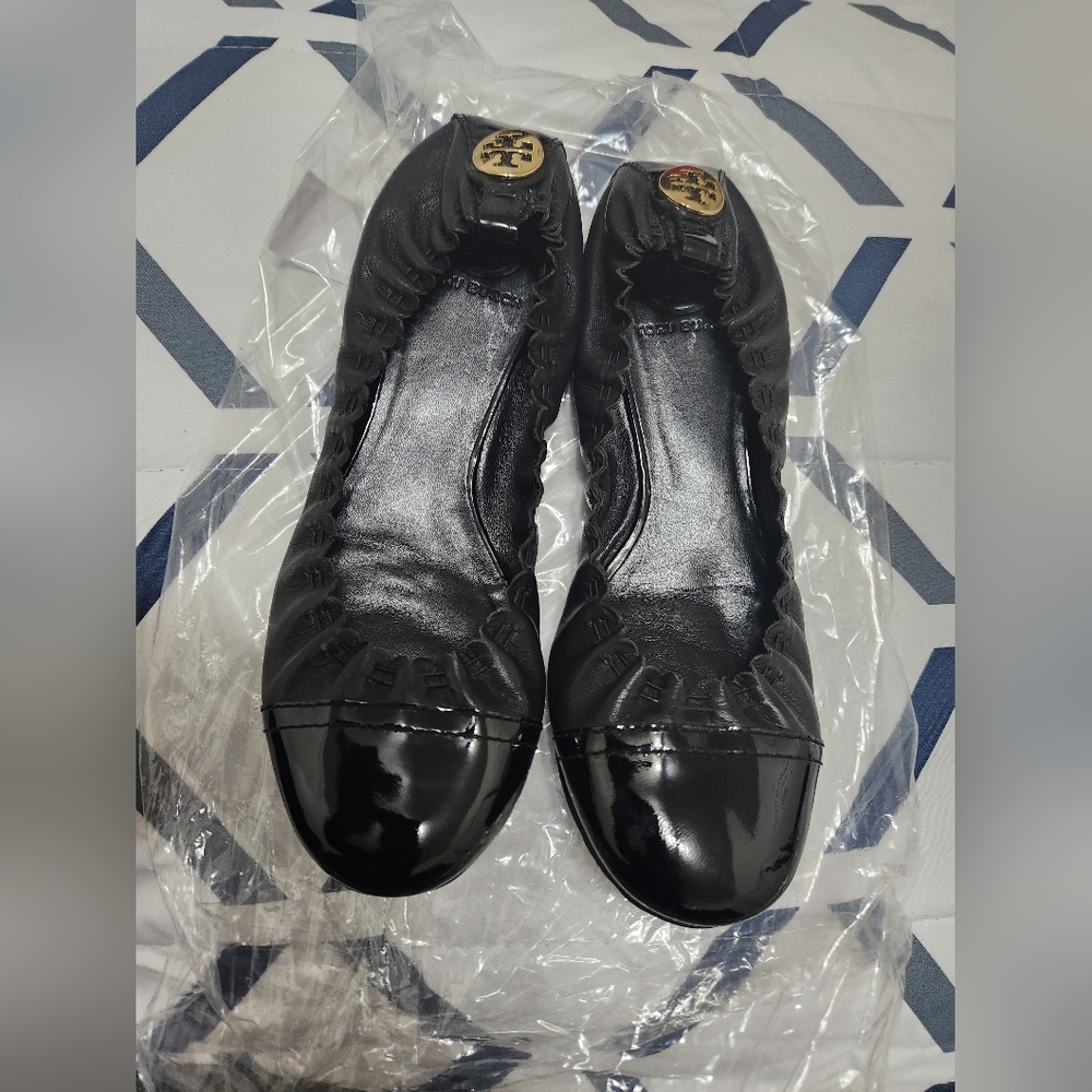 TORY BURCH Black Flats Women- Size 7M